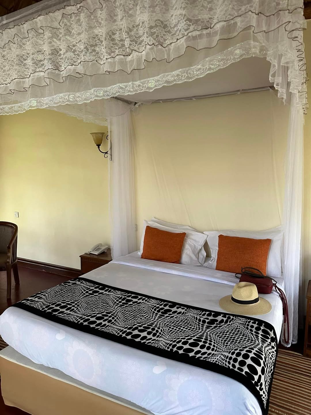 Farm of Dreams Lodge - Gallery Image 2