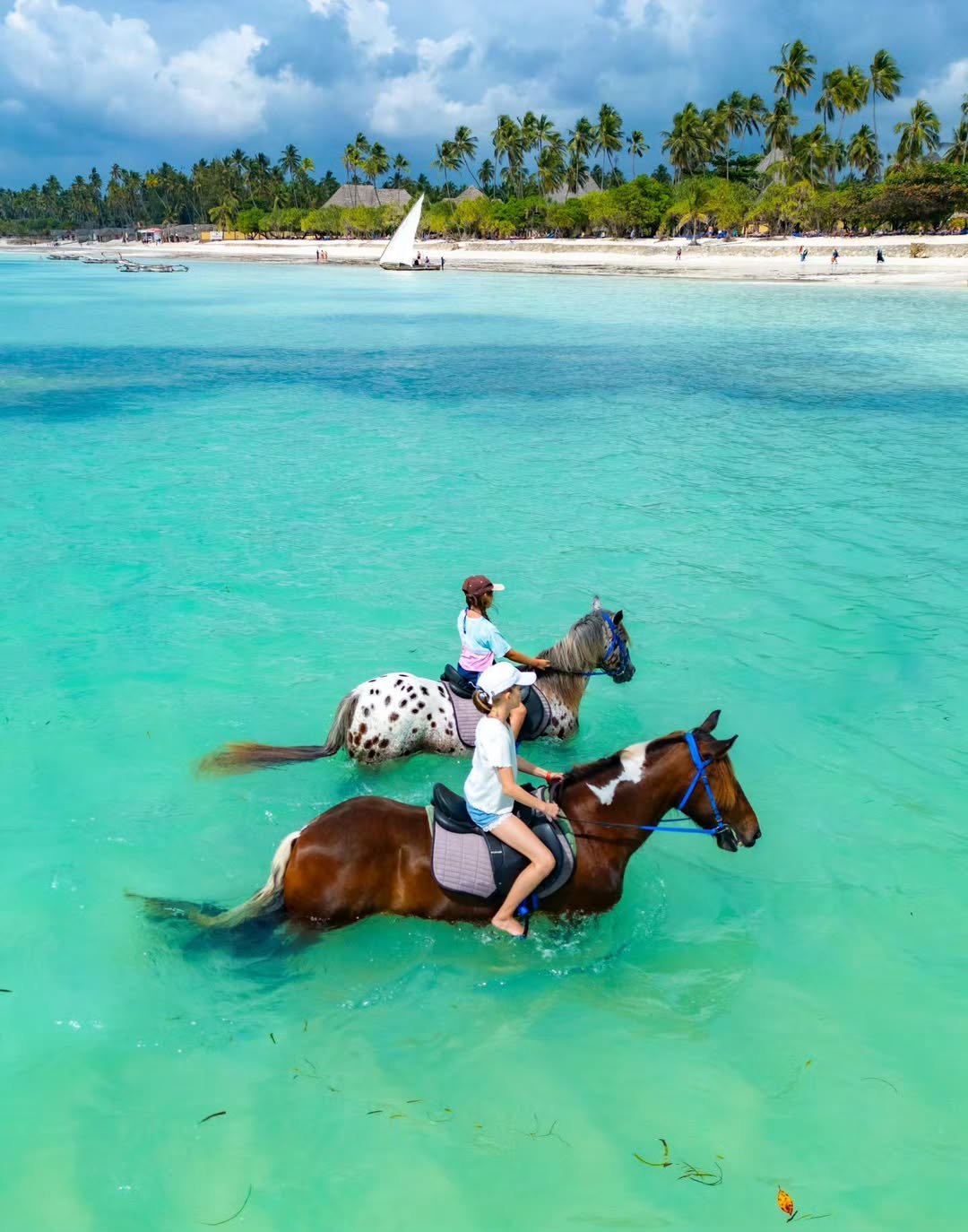 What to Pack for a Tanzania Beach Vacation (2026–2027) | Zanzibar, Pemba & Mafia Islands