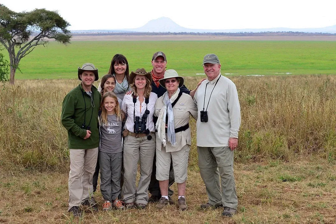 Private Safari vs. Group Safari: Which One Should You Choose?